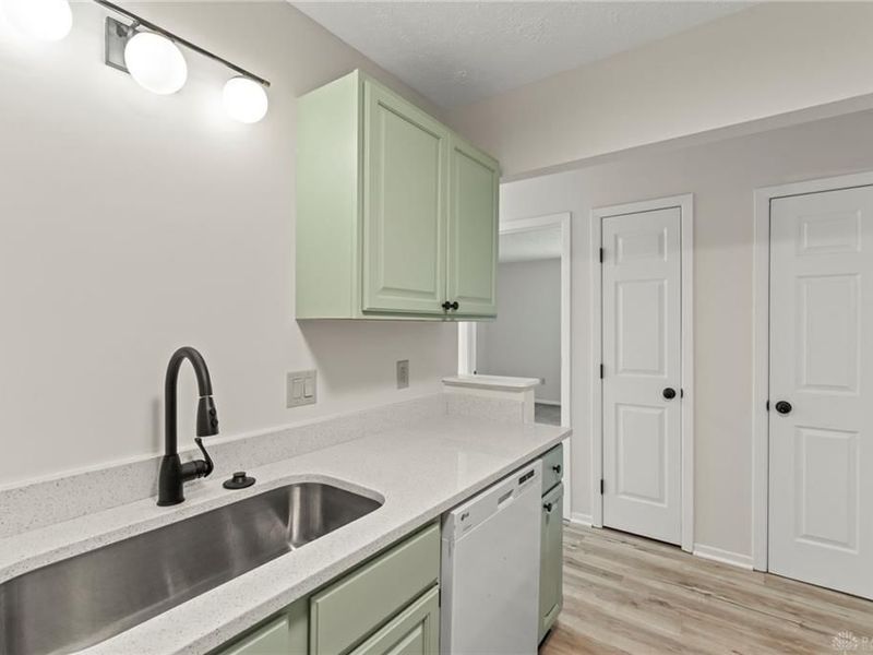 971 Pine Needles Drive, Washington Township, OH 45458 Photo 10