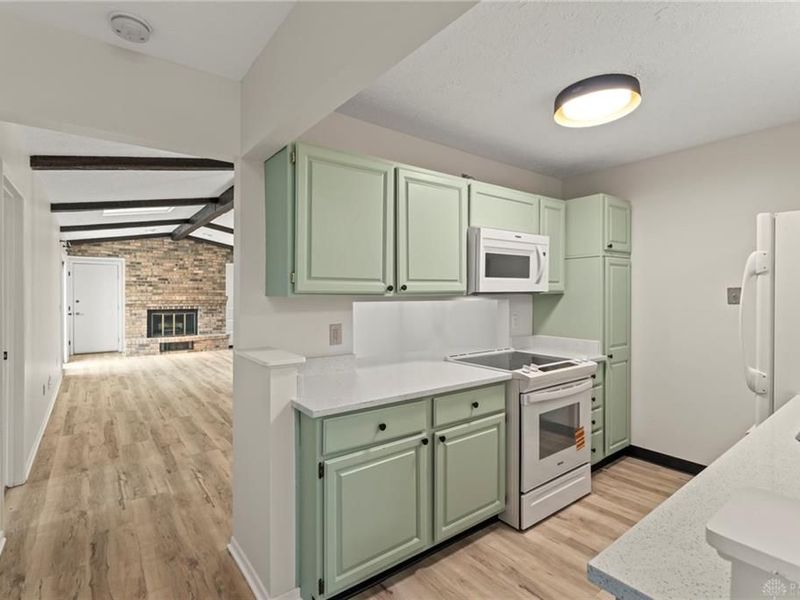 971 Pine Needles Drive, Washington Township, OH 45458 Photo 7