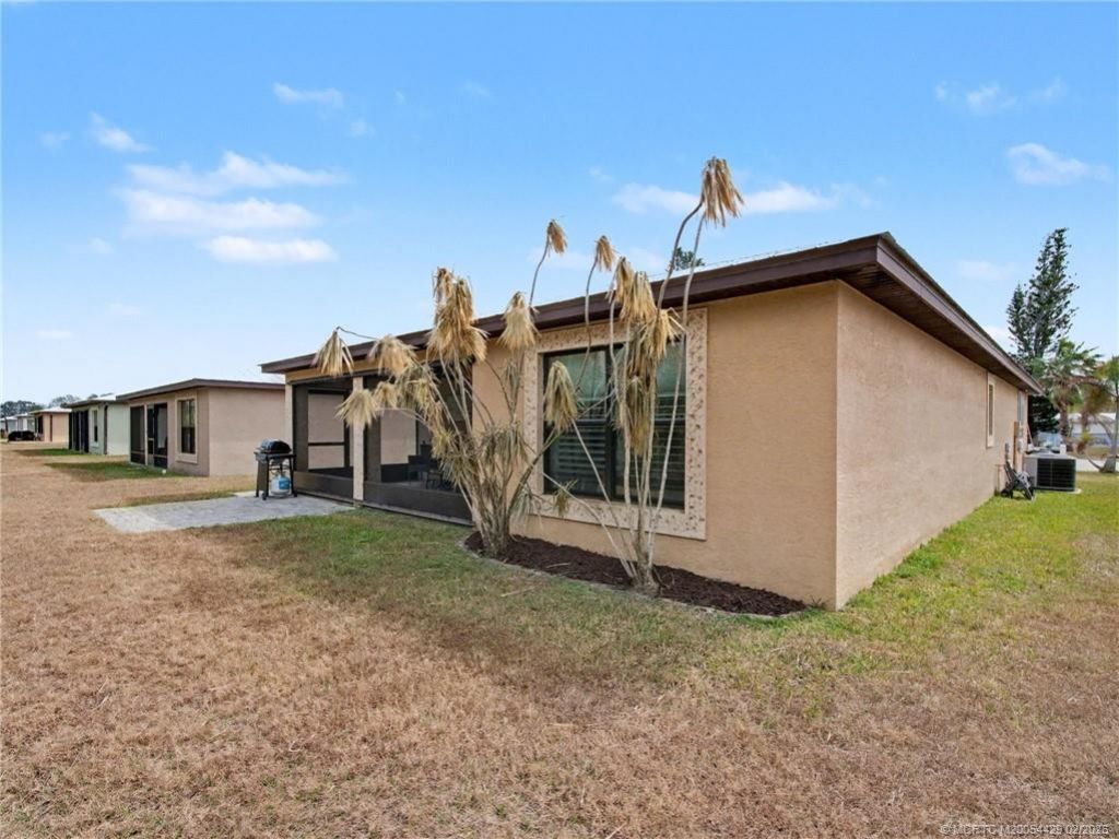 40 Mediterranean Boulevard N, Port Saint Lucie, FL 34952 Photo