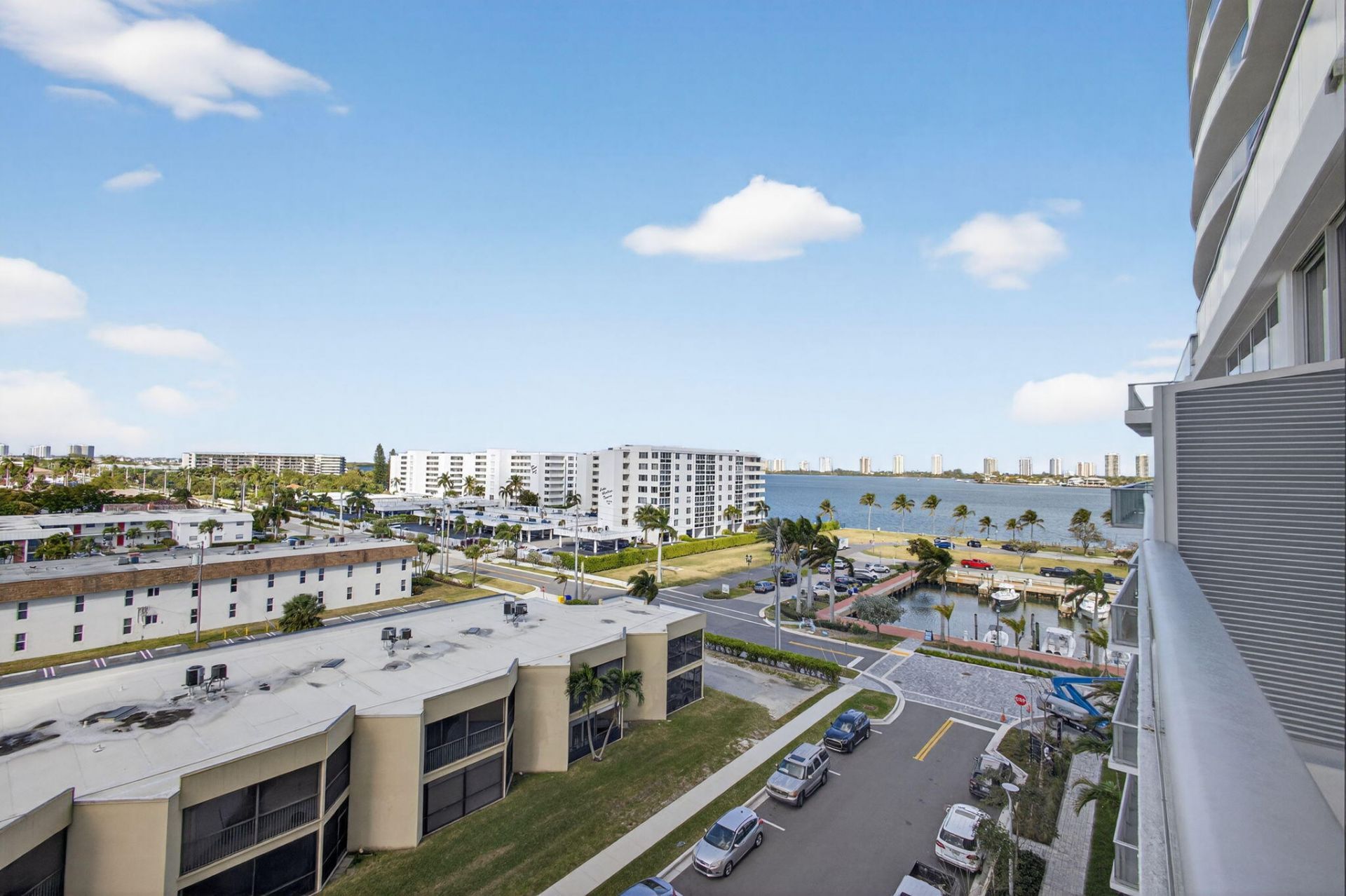220 Lake Shore Drive, Unit 609, Lake Park, FL 33403 Photo