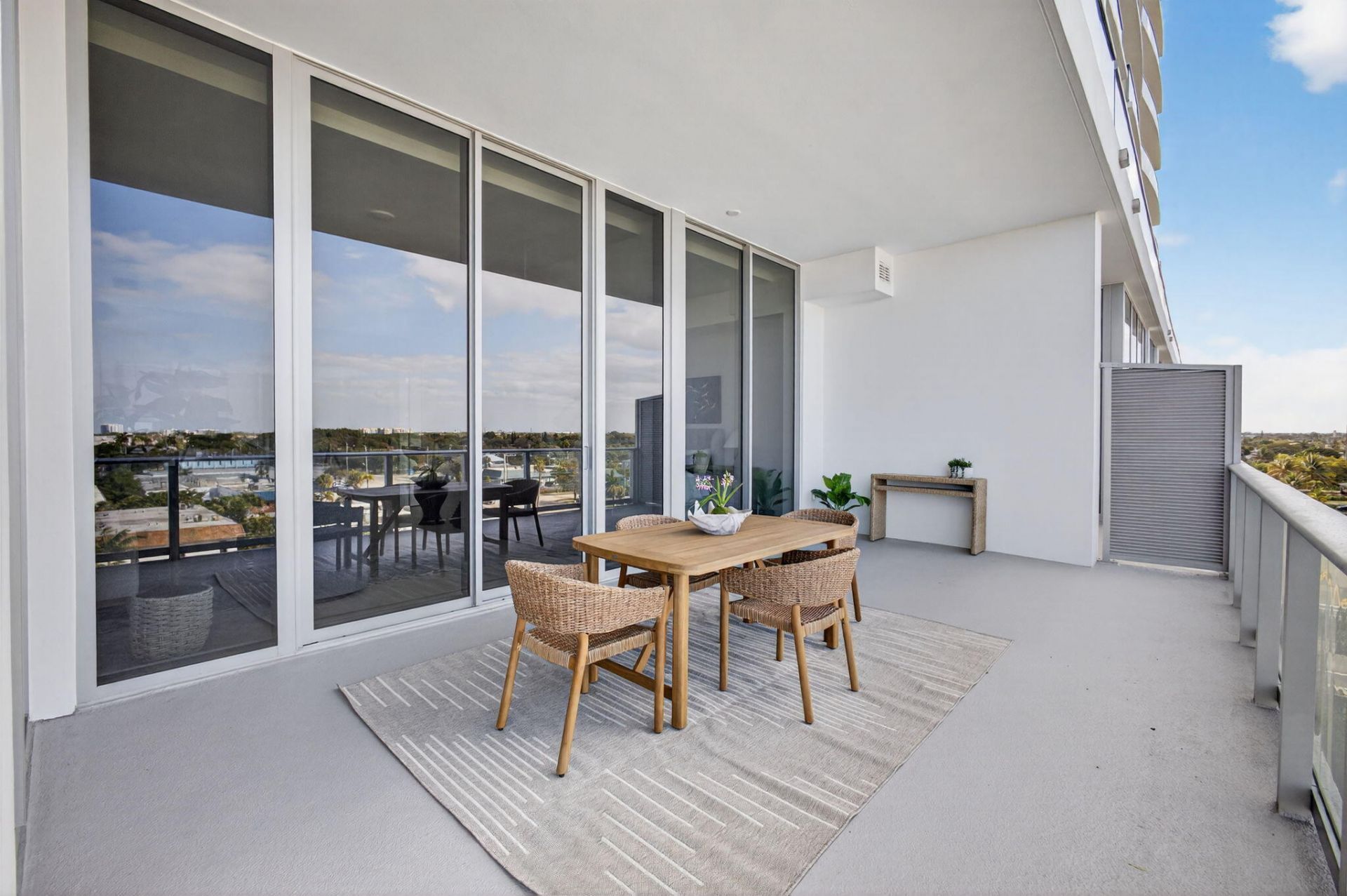 220 Lake Shore Drive, Unit 609, Lake Park, FL 33403 Photo