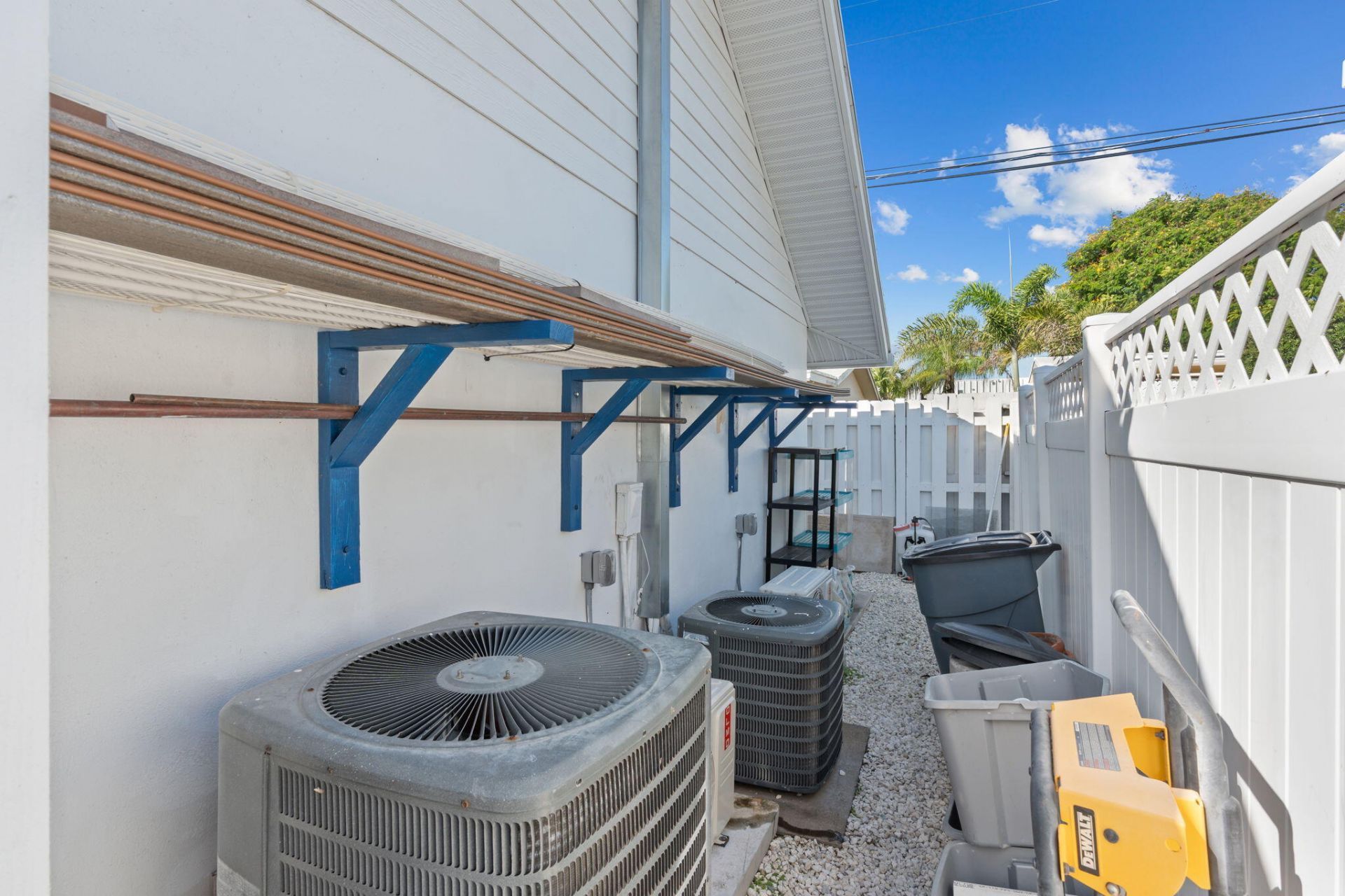 1539-1541 NE 15th Avenue, Fort Lauderdale, FL 33304 Photo