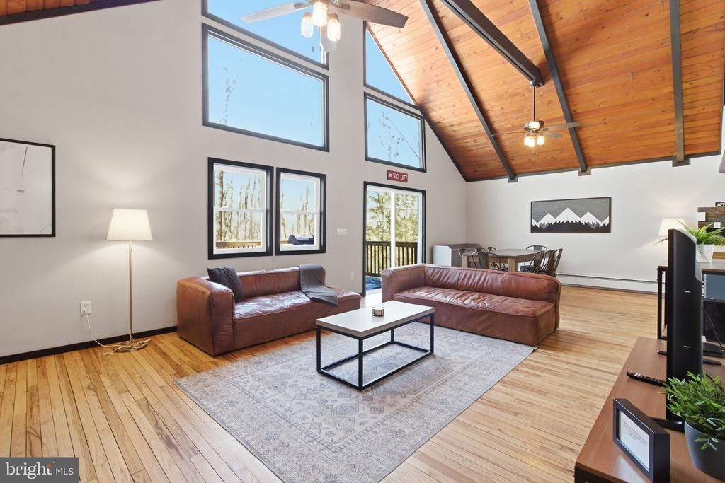 11 Skye Drive, Lake Harmony, PA 18624 Main Photo