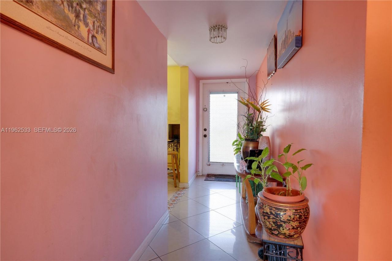 2901 N Nob Hill Rd, Unit 303, Sunrise, FL 33322 Photo