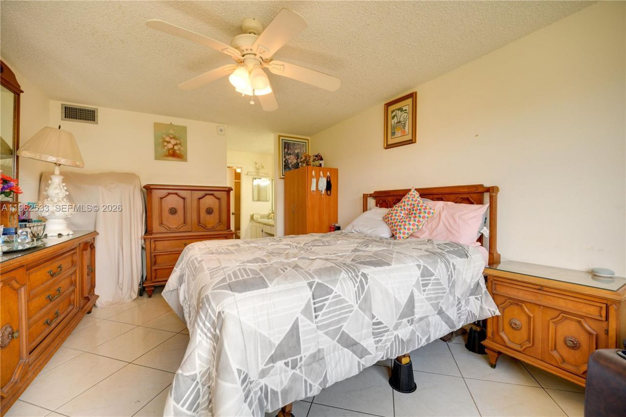 2901 N Nob Hill Rd, Unit 303, Sunrise, FL 33322 Photo