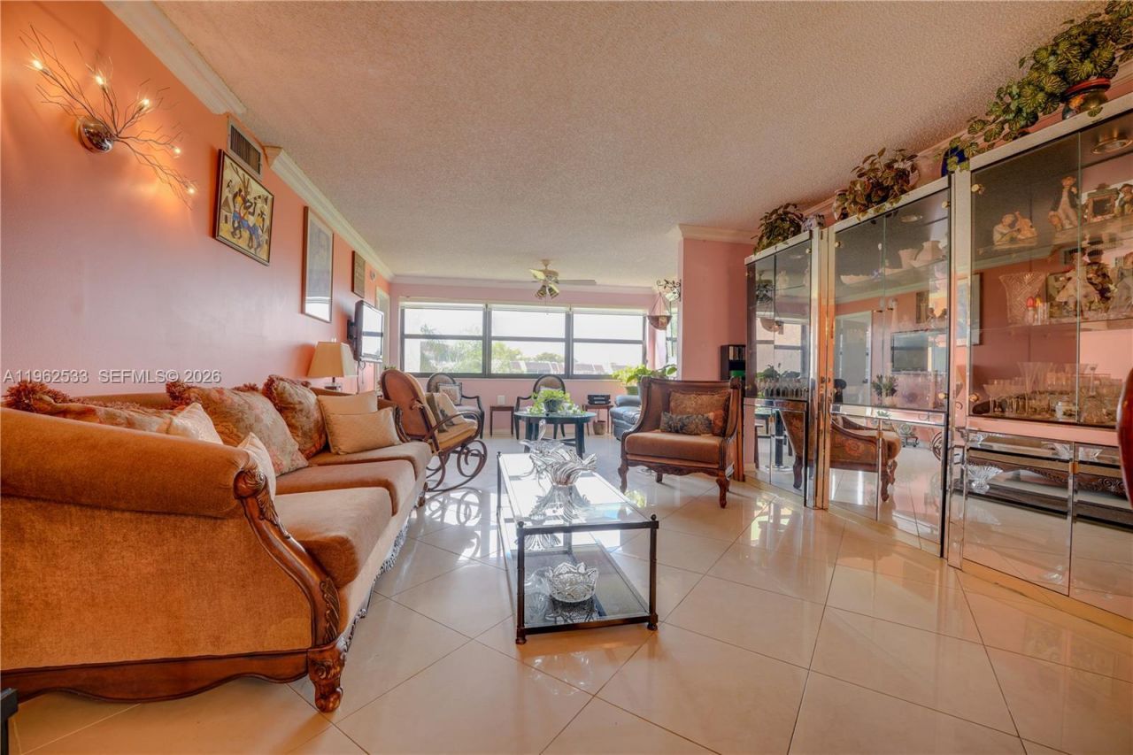 2901 N Nob Hill Rd , Unit 303, Sunrise, FL 33322 Photo