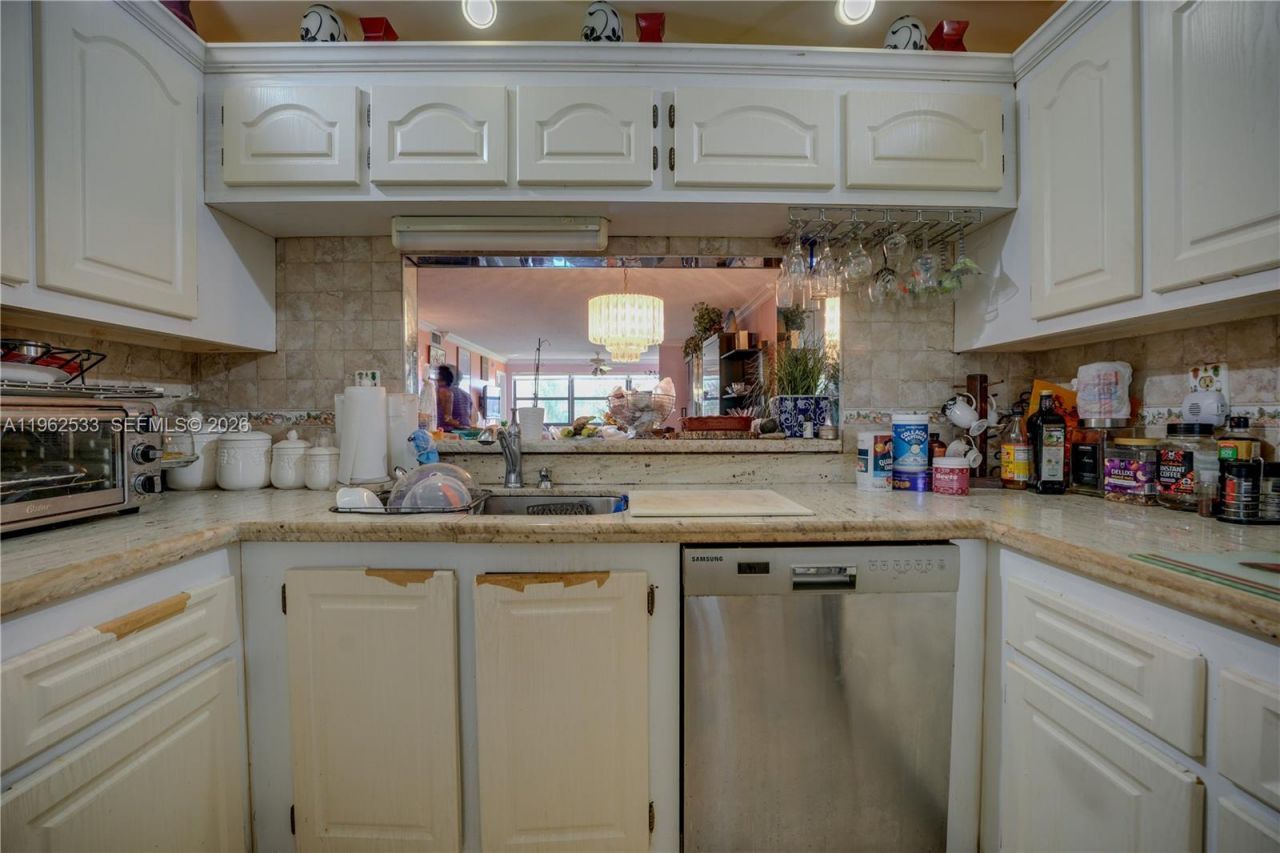 2901 N Nob Hill Rd , Unit 303, Sunrise, FL 33322 Photo