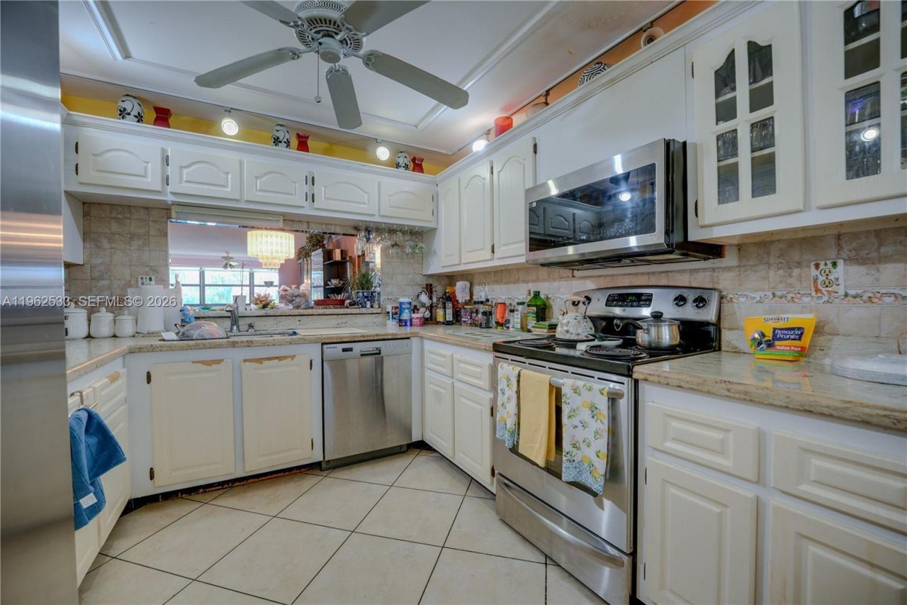 2901 N Nob Hill Rd, Unit 303, Sunrise, FL 33322 Photo