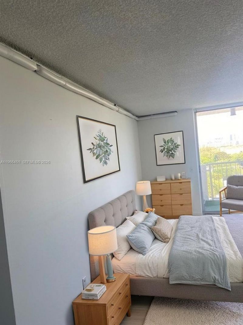 2020 NE 135th St, Unit 901, North Miami, FL 33181 Photo