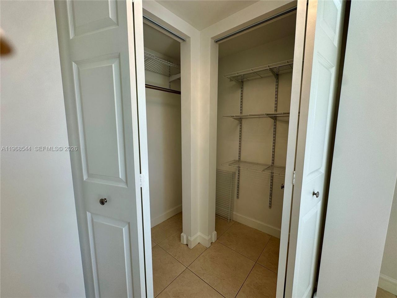 2855 Leonard Dr , Unit H202, Aventura, FL 33160 Photo