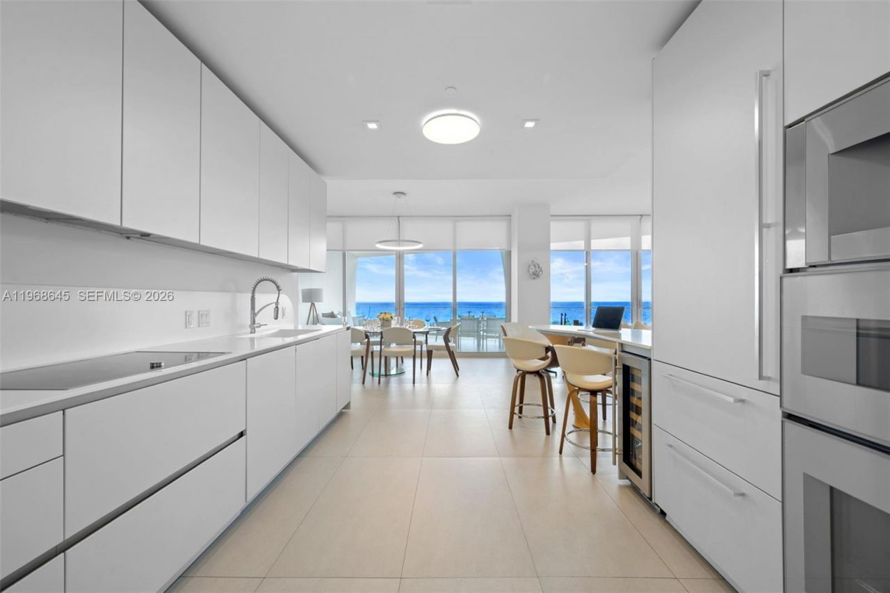 16901 Collins Ave, Unit 602, Sunny Isles Beach, FL 33160 Photo