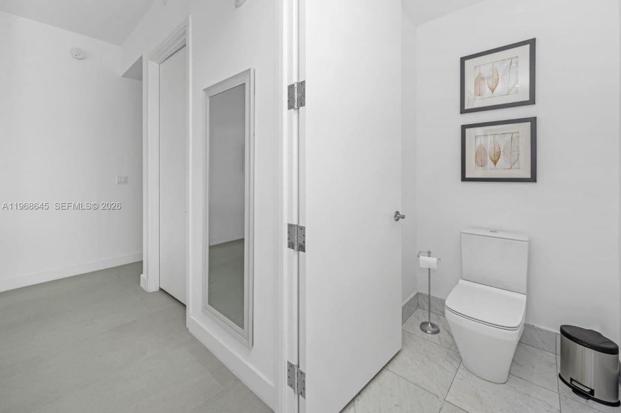 16901 Collins Ave, Unit 602, Sunny Isles Beach, FL 33160 Photo