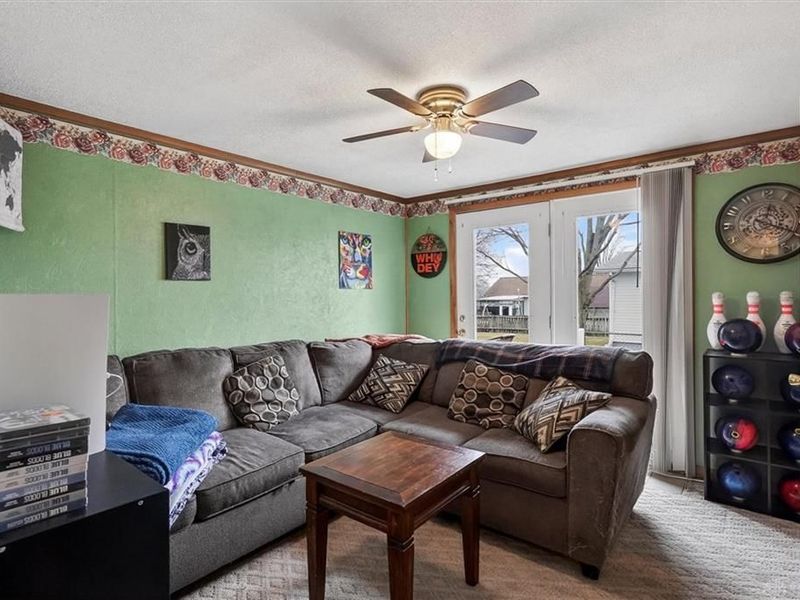 251 E 1st Street, London, OH 43140 Photo 18