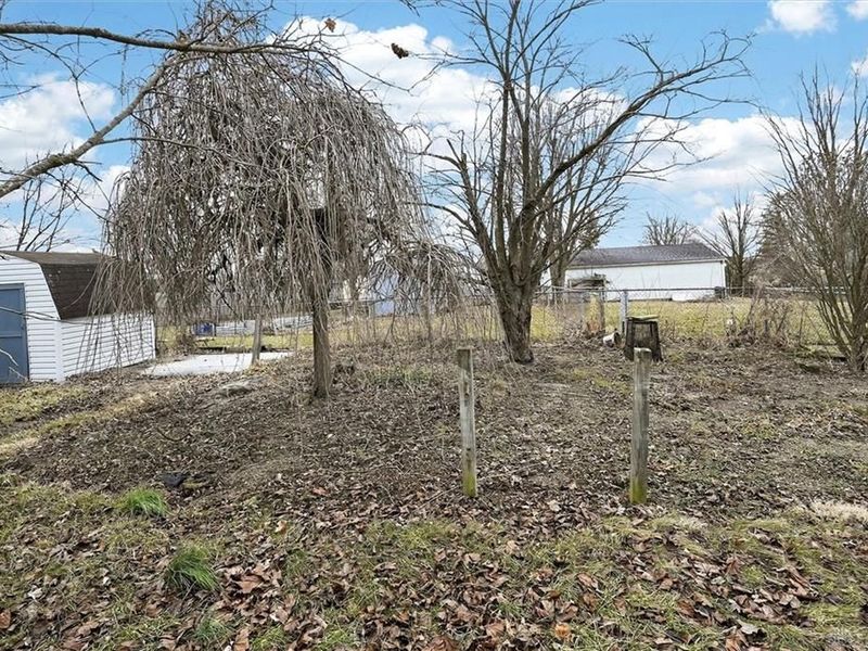 251 E 1st Street, London, OH 43140 Photo 30