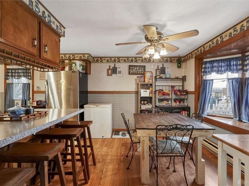 251 E 1st Street, London, OH 43140 Photo 9