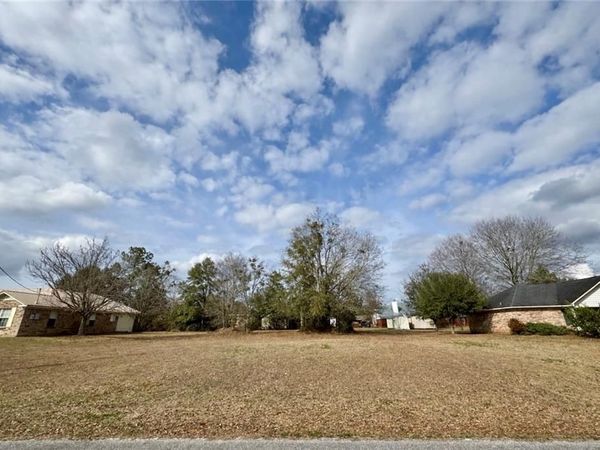 19795 Coral Lane, Robertsdale, AL 36567