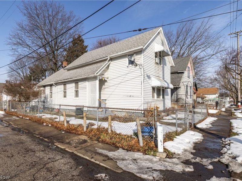 3180 W 46th Street, Cleveland, OH 44102 Photo 2