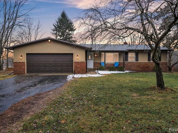 1641 Indian Road, Oregon Twp, MI 48446
