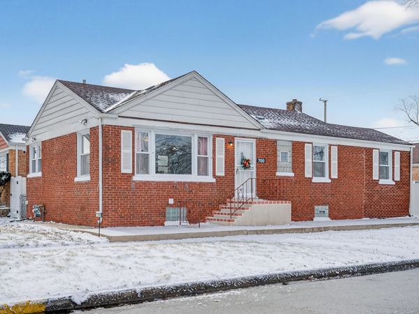 700 22nd Avenue, Bellwood, IL 60104