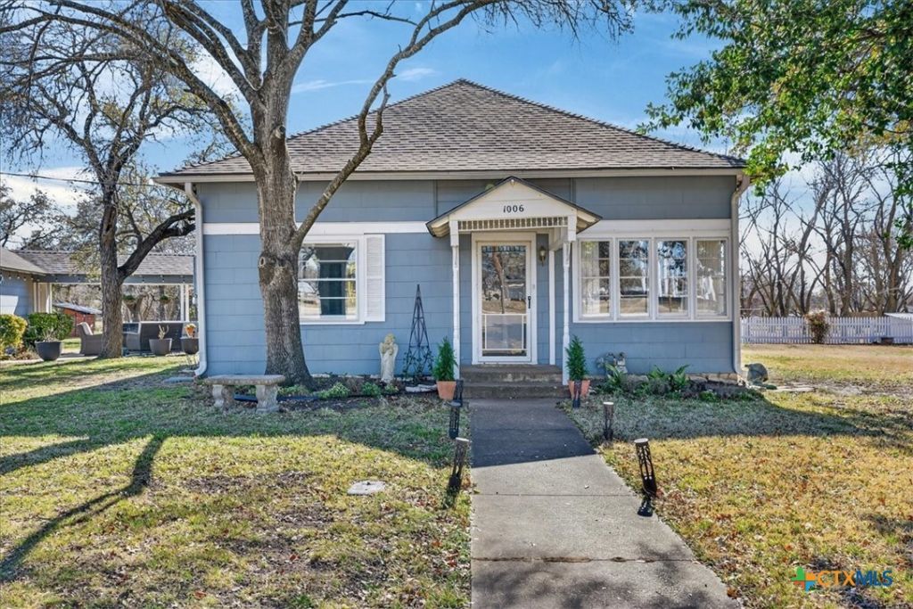 1006 E Coke Street, Hamilton, TX 76531 Main Photo