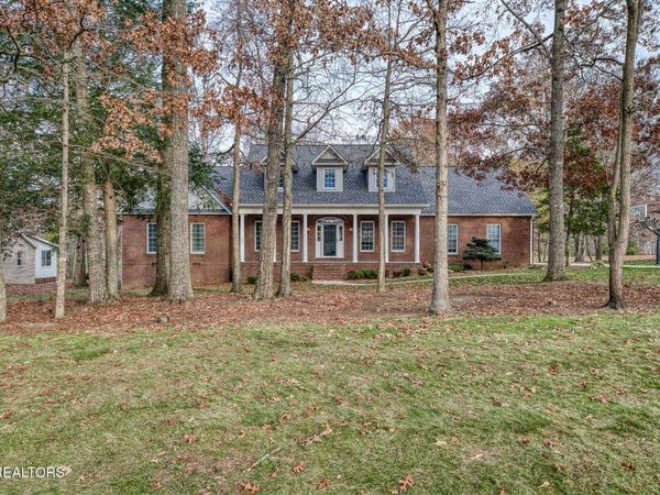 444 Iron Wood Circle, Crossville, TN 38571