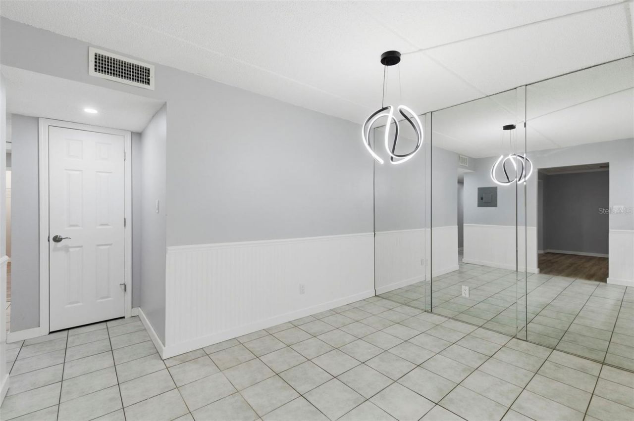 1125 83rd Avenue N, Unit A, Saint Petersburg, FL 33702 Photo