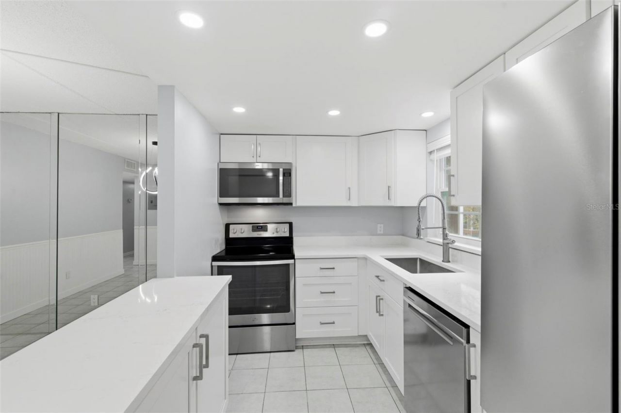 1125 83rd Avenue N, Unit A, Saint Petersburg, FL 33702 Photo