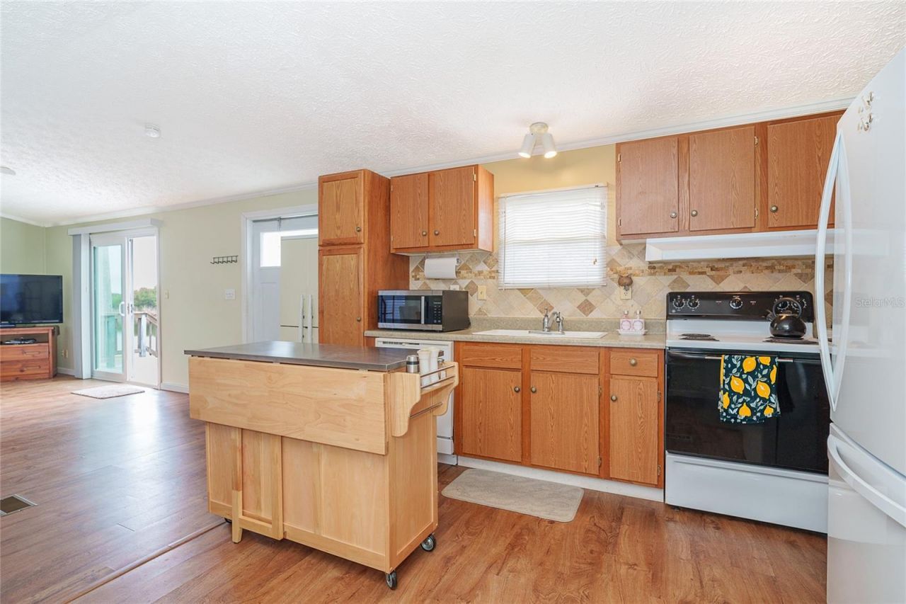 8320 Riverside Drive, Unit 94, Punta Gorda, FL 33982 Photo