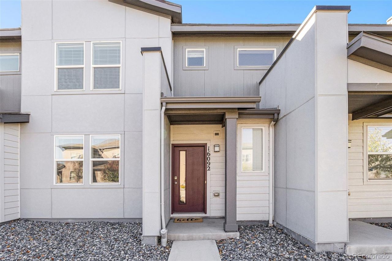 16092 E Warner Place, Denver, CO 80239 Main Photo