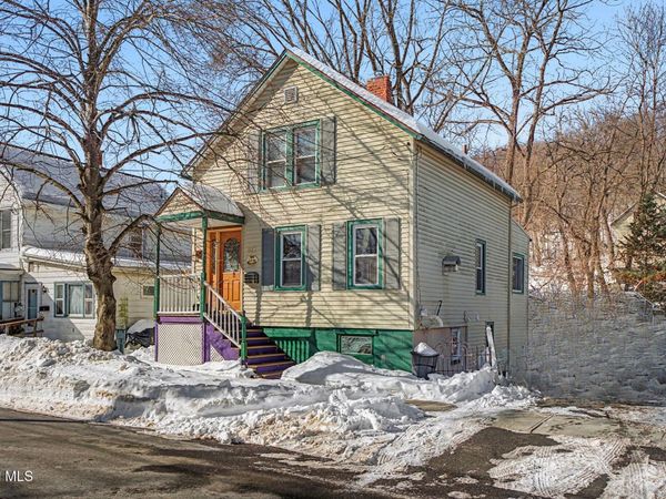 937 6th Street, Rensselaer, NY 12144