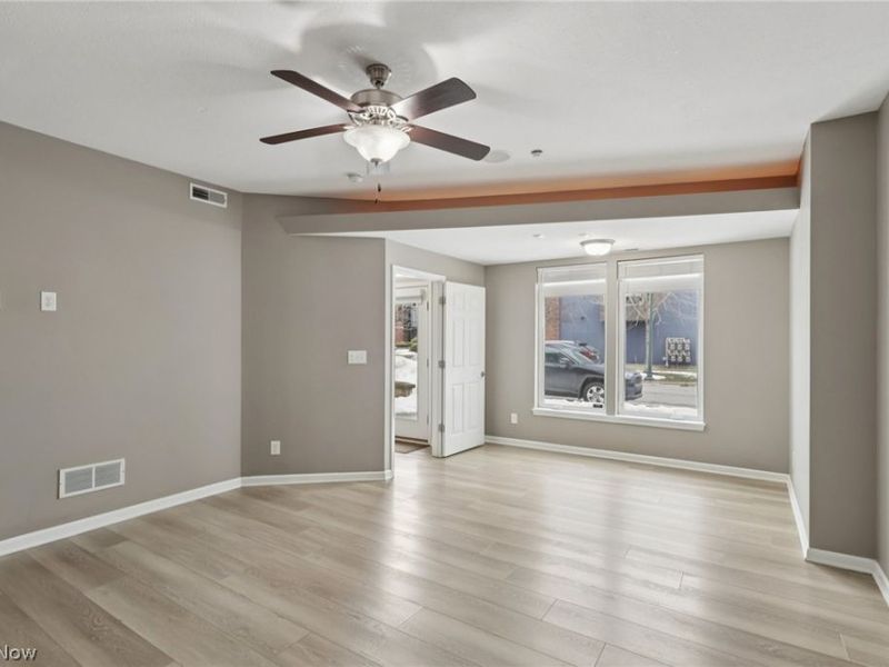 7417 Battery Park Boulevard, Cleveland, OH 44102 Photo 16