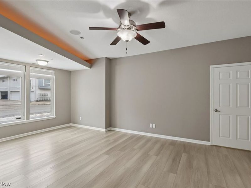 7417 Battery Park Boulevard, Cleveland, OH 44102 Photo 17