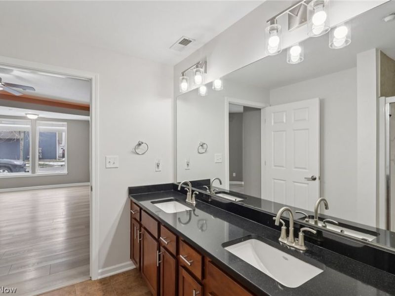 7417 Battery Park Boulevard, Cleveland, OH 44102 Photo 22