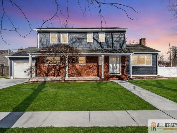 27 Sheppard Place, Edison, NJ 08817