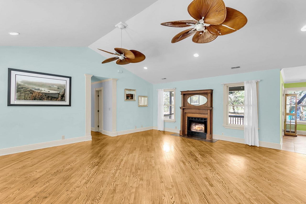 6911 Buckhorn Road Photo 18