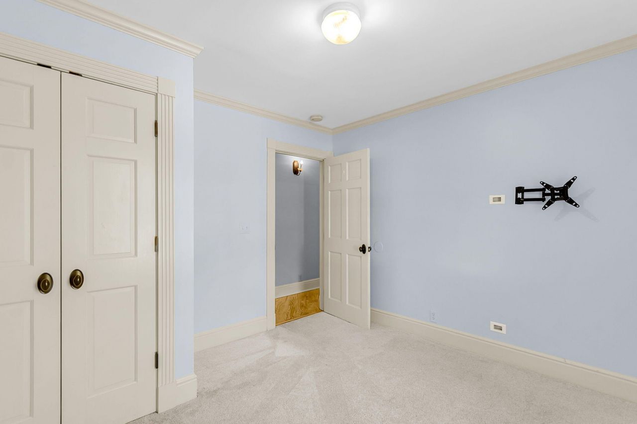 6911 Buckhorn Road Photo 38