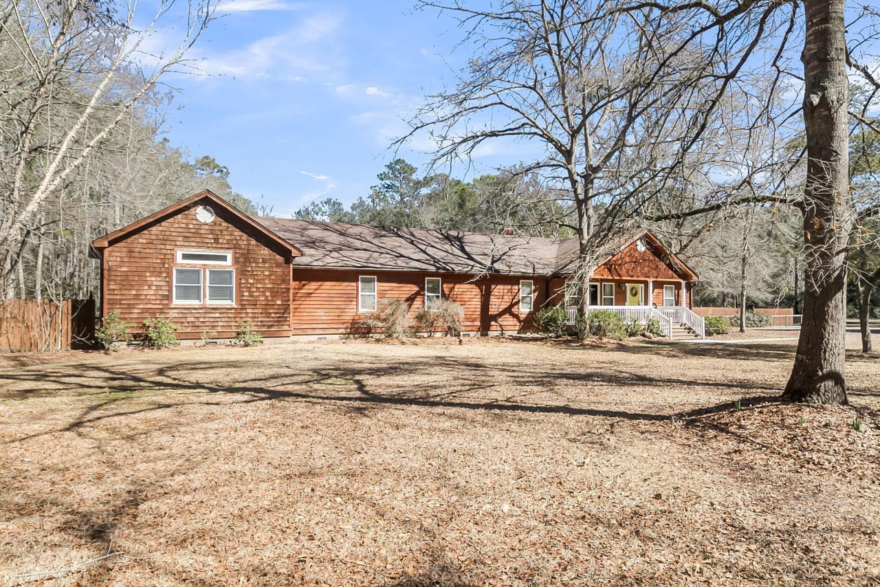 6911 Buckhorn Road Photo 4