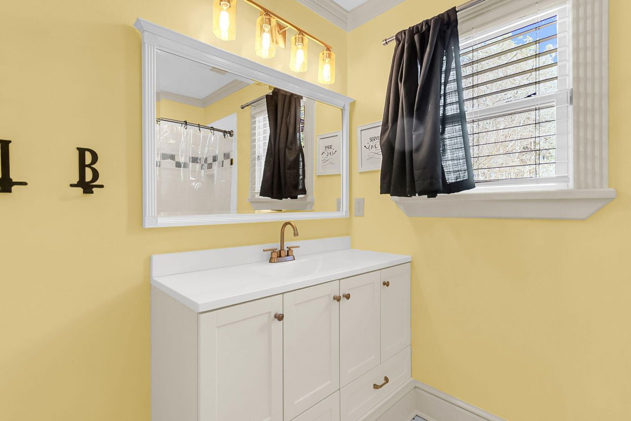 6911 Buckhorn Road Photo 44