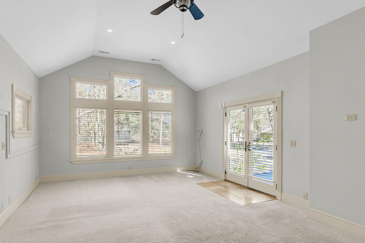 6911 Buckhorn Road Photo 52