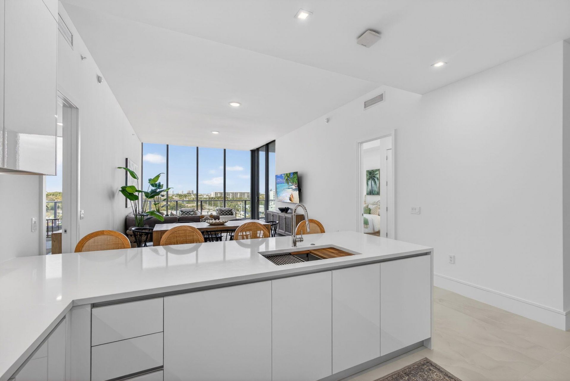 220 Lake Shore Drive, Unit 605, Lake Park, FL 33403 Photo