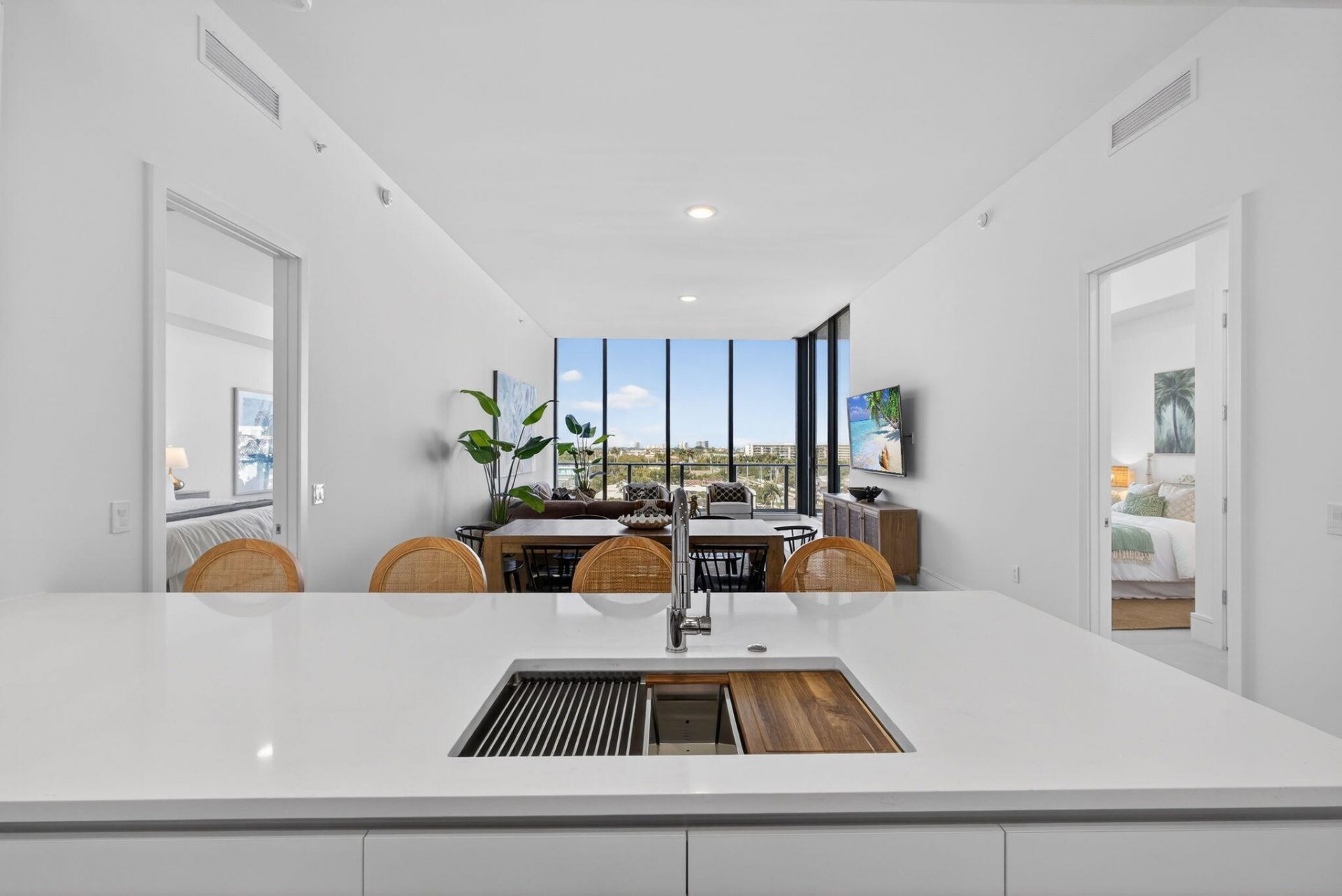 220 Lake Shore Drive, Unit 605, Lake Park, FL 33403 Photo