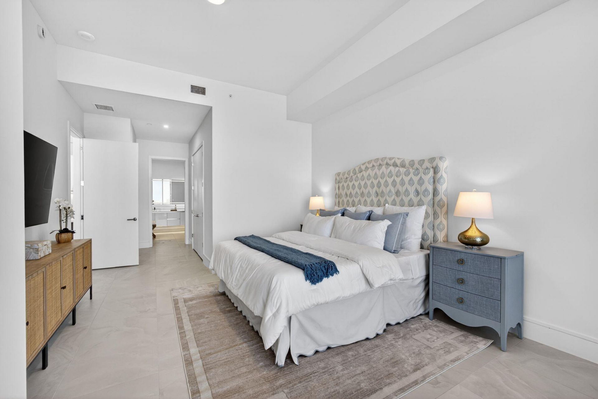 220 Lake Shore Drive, Unit 605, Lake Park, FL 33403 Photo