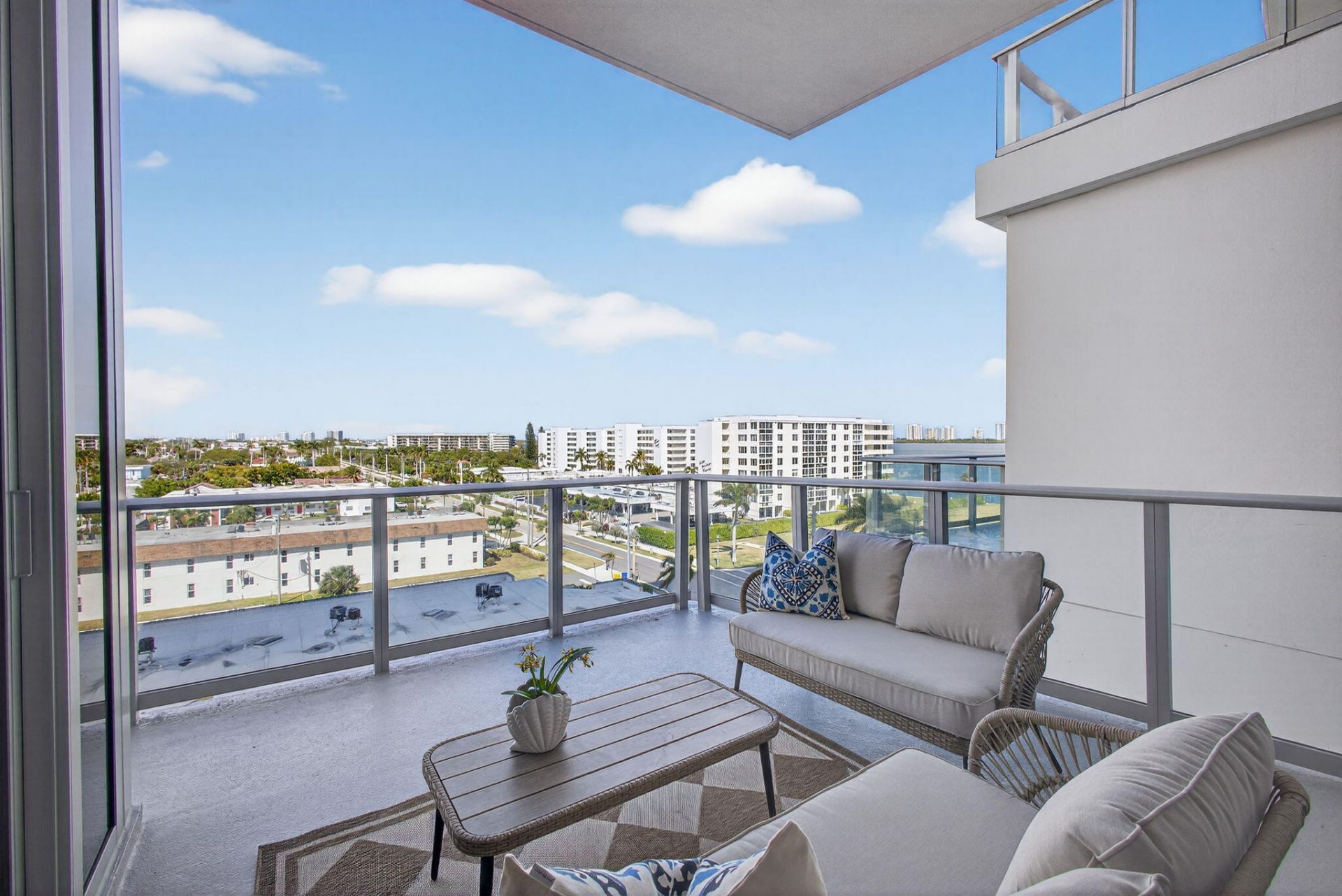 220 Lake Shore Drive, Unit 605, Lake Park, FL 33403 Photo