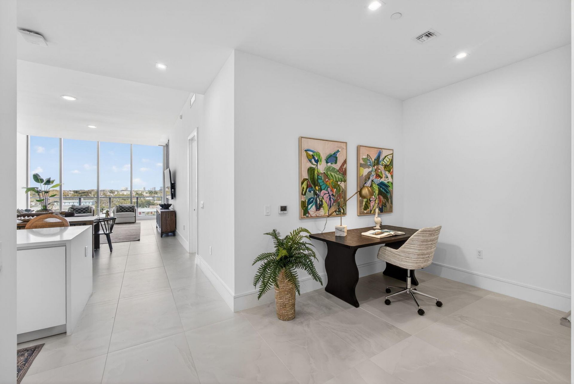 220 Lake Shore Drive, Unit 605, Lake Park, FL 33403 Photo