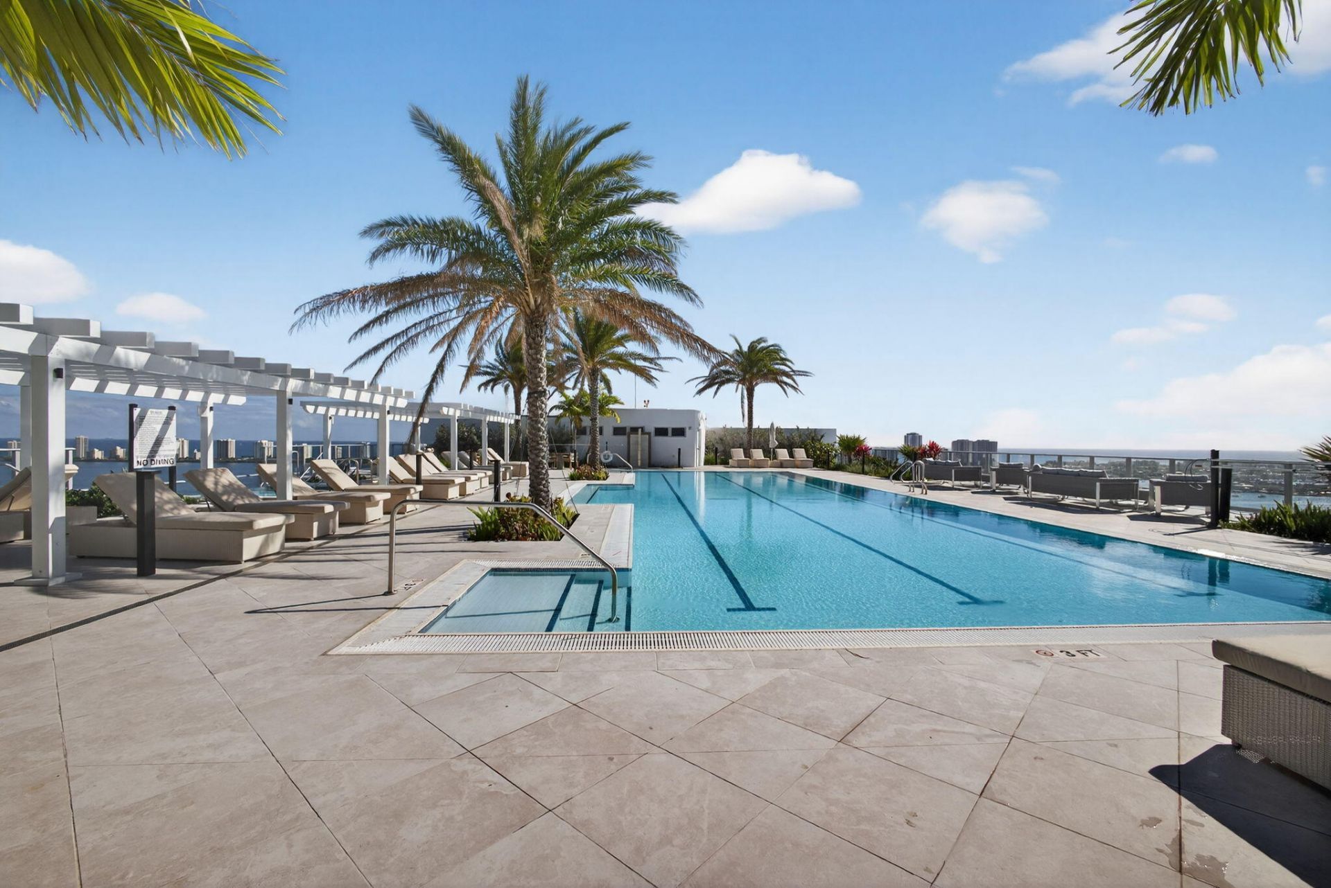 220 Lake Shore Drive, Unit 605, Lake Park, FL 33403 Photo