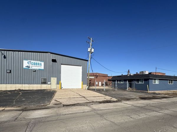 1912 23rd Ave, Rockford, IL 61104