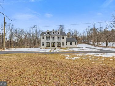 86 HINSONS FORD ROAD, AMISSVILLE, VA 20106