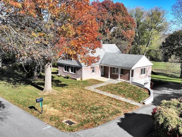 133 CONESTOGA BOULEVARD, LANCASTER, PA 17602