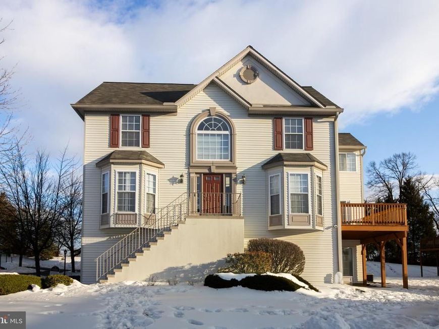 206 September Way, Unit 42G, York, PA 17403 Main Photo