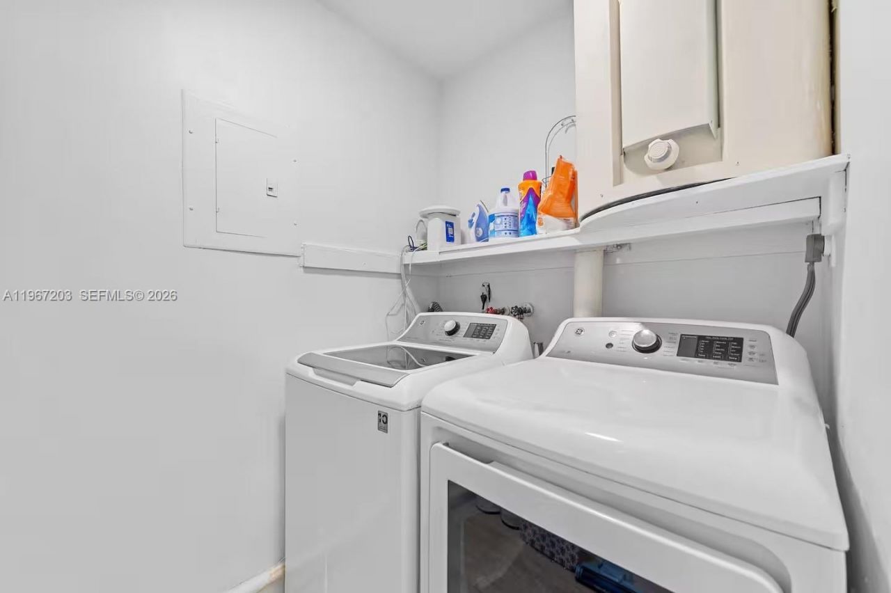 1469 NW 10th St, Dania Beach, FL 33004 Photo